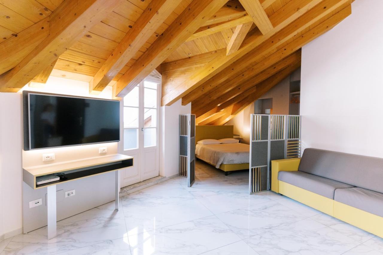 Casa King Apartment Комо Екстериор снимка