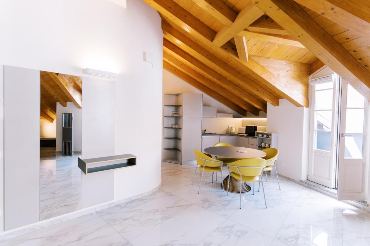 Casa King Apartment Комо Екстериор снимка