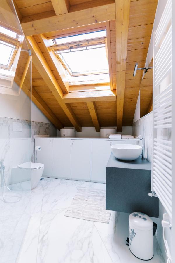 Casa King Apartment Комо Екстериор снимка